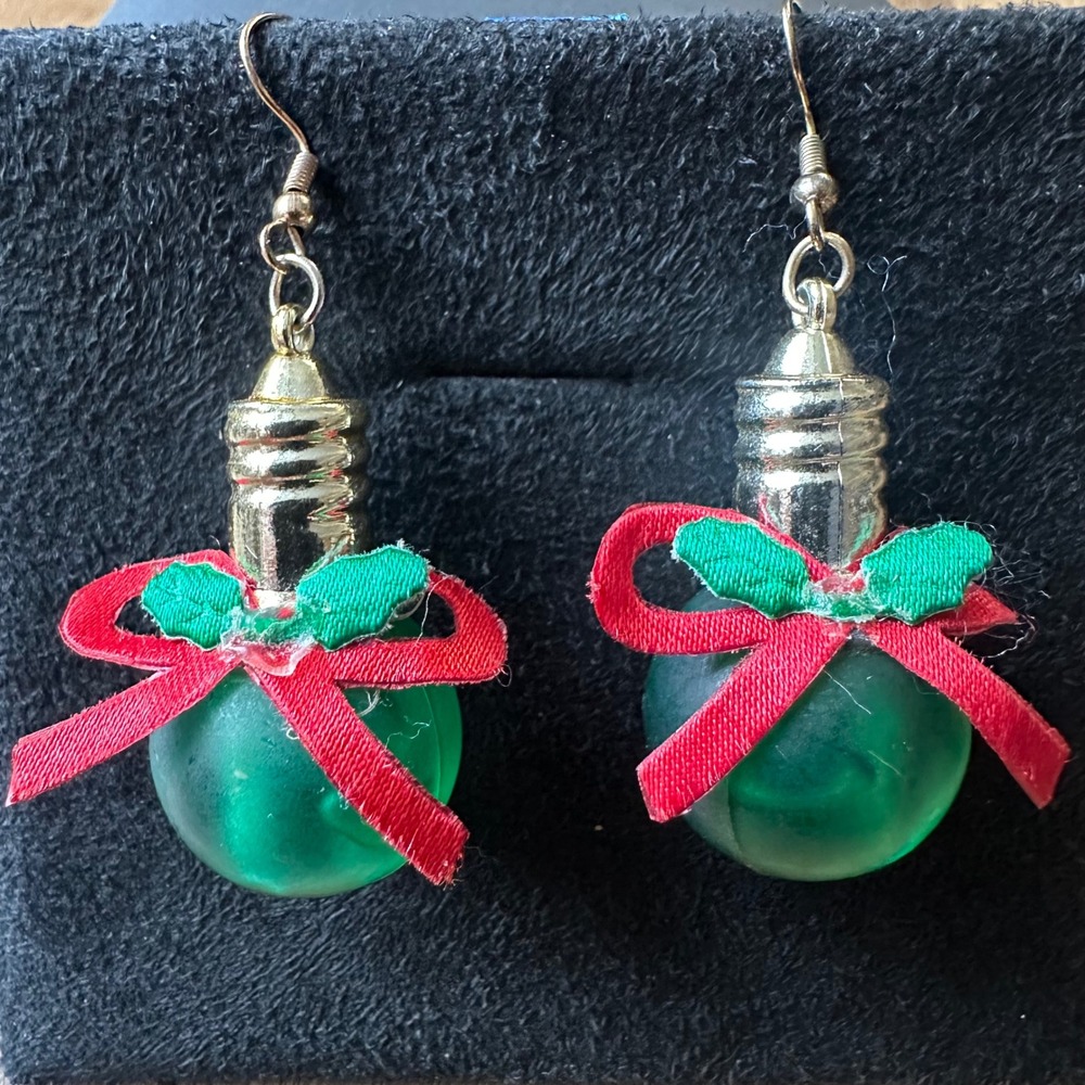 Christmas Light Bulb Earrings Green‎ Red Bow Dangling Holiday Festive Jewelry